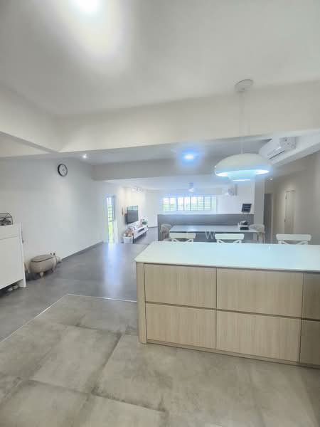 Ivory Heights, Jurong East Street 13, 3 Bedrooms, 1,701 sqft, Condominium For Sale, by Ivy Lew, 500062456 - Living Room - PropertyGuru.com.sg