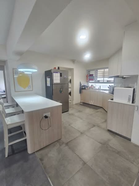 Ivory Heights, Jurong East Street 13, 3 Bedrooms, 1,701 sqft, Condominium For Sale, by Ivy Lew, 500062456 - Kitchen - PropertyGuru.com.sg