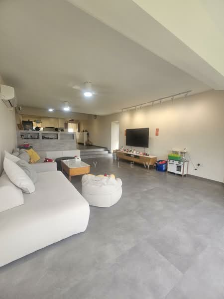Ivory Heights, Jurong East Street 13, 3 Bedrooms, 1,701 sqft, Condominium For Sale, by Ivy Lew, 500062456 - Living Room - PropertyGuru.com.sg