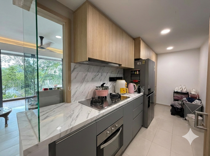 Twin Fountains Executive Condominium For Sale at S$ 1,499,999 | PropertyGuru Singapore - Kitchen