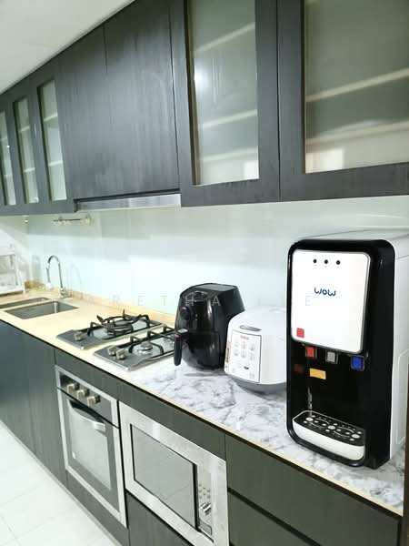 The Inflora, 51 Flora Drive, 3 Bedrooms, 1,033 sqft, Condominium For Rent, by Aretha Lee, 500062477 - Kitchen - PropertyGuru.com.sg