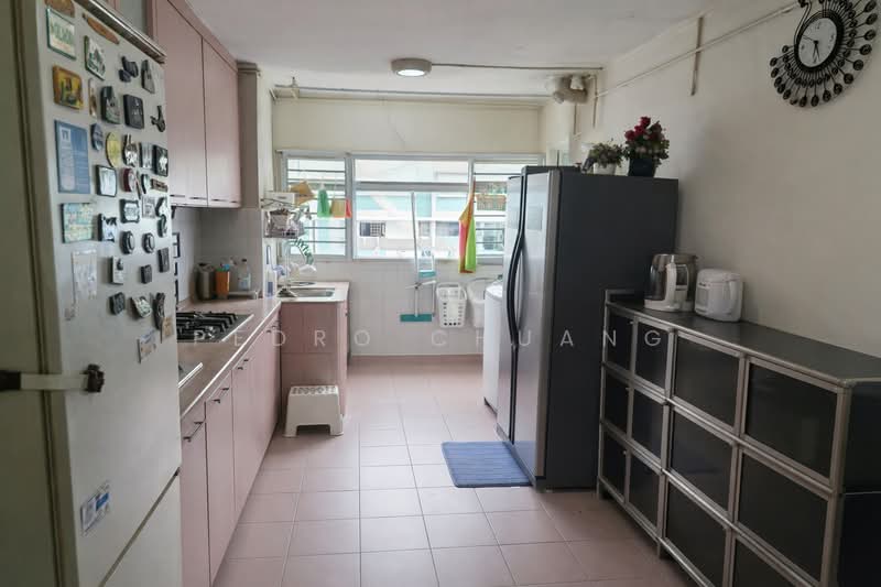 24 Marsiling Drive, 24 Marsiling Drive, 2 Bedrooms, 721 sqft, HDB Flat For Sale, by Pedro Chuang, 500062494 - Kitchen - PropertyGuru.com.sg