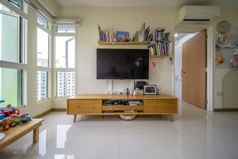 104A Bidadari Park Drive HDB Flat For Sale at S$ 860,000 | PropertyGuru Singapore - Living Room