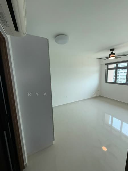 377A Hougang Street 32, 377A Hougang Street 32, 3 Bedrooms, 1,012 sqft, HDB Flat For Rent, by Ryan Wong, 500062527 - Bedroom - PropertyGuru.com.sg