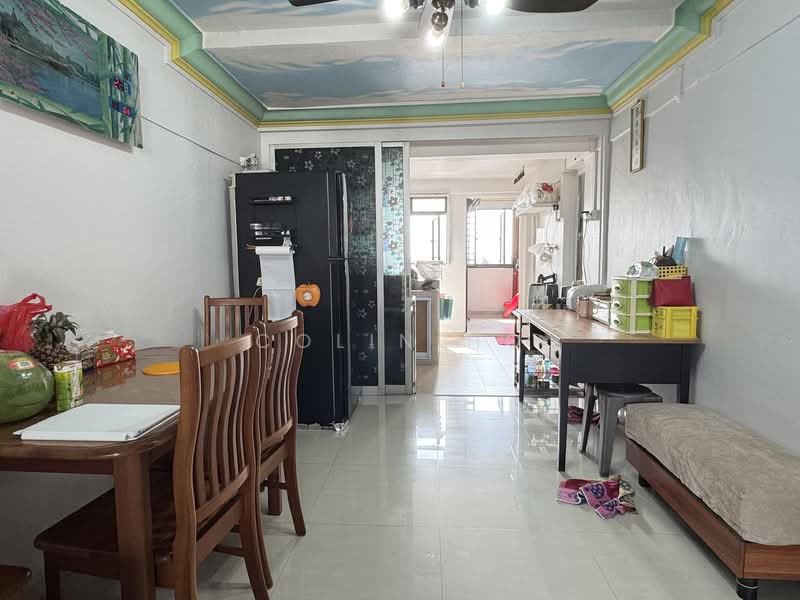 211 Boon Lay Place HDB Flat For Sale at S$ 398,000 | PropertyGuru Singapore - Dining Room