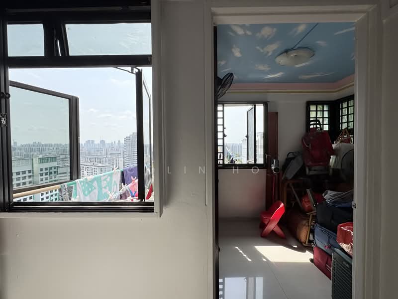211 Boon Lay Place HDB Flat For Sale at S$ 398,000 | PropertyGuru Singapore