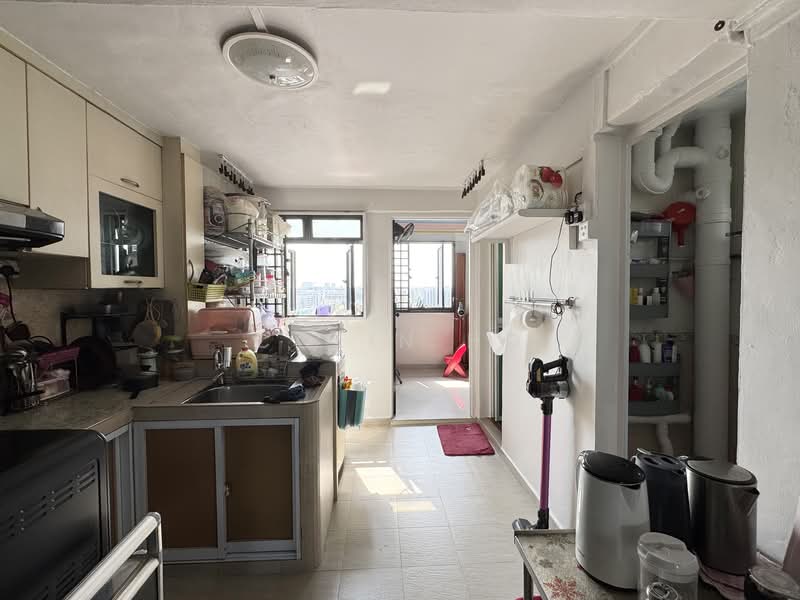 211 Boon Lay Place HDB Flat For Sale at S$ 398,000 | PropertyGuru Singapore