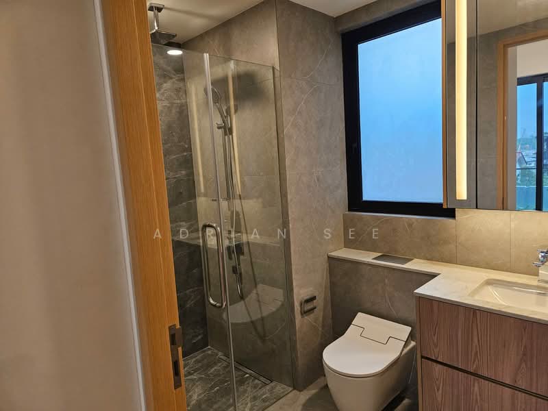 Peak Residence Condominium For Sale at S$ 3,100,000 | PropertyGuru Singapore - Bathroom