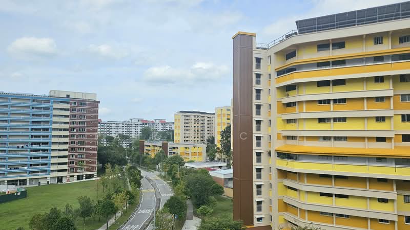 261 Tampines Street 21 HDB Flat For Sale at S$ 638,000 | PropertyGuru Singapore - Exterior