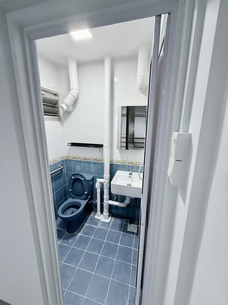 112 Ang Mo Kio Avenue 4, 112 Ang Mo Kio Avenue 4, Room Rental, 159 sqft, HDB Flat For Rent, by Jade Lee, 500062553 - Bathroom - PropertyGuru.com.sg