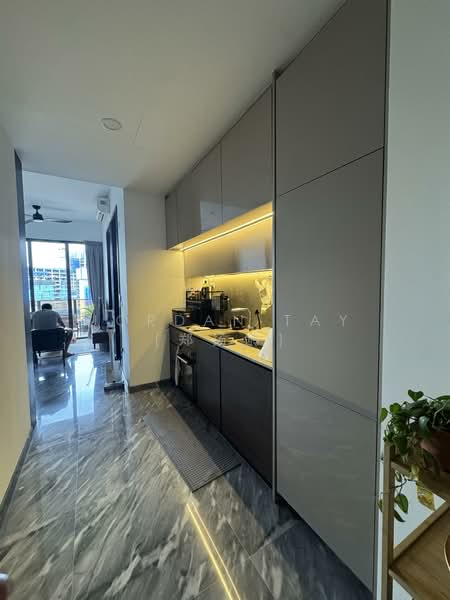 Sky Everton Condominium For Sale at S$ 1,850,000 | PropertyGuru Singapore - Kitchen