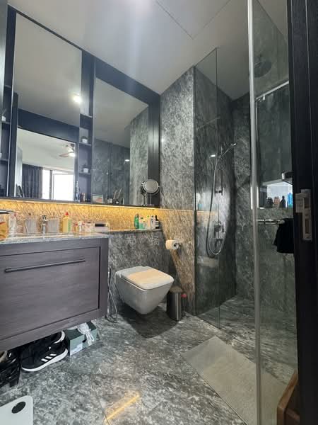 Sky Everton Condominium For Sale at S$ 1,850,000 | PropertyGuru Singapore - Bathroom