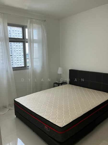 96A Henderson Road HDB Flat For Sale at S$ 1,030,000 | PropertyGuru Singapore - Bedroom