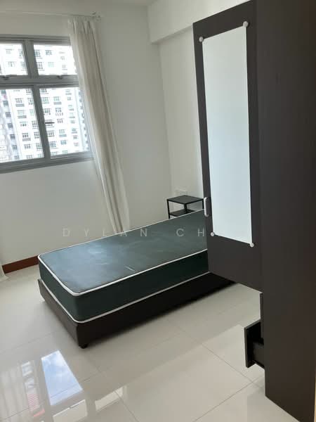 96A Henderson Road HDB Flat For Sale at S$ 1,030,000 | PropertyGuru Singapore - Bedroom