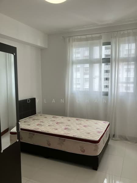 96A Henderson Road HDB Flat For Sale at S$ 1,030,000 | PropertyGuru Singapore - Bedroom