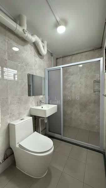 150 Simei Street 1 HDB Flat For Sale at S$ 750,000 | PropertyGuru Singapore - Bathroom