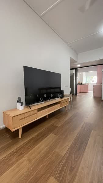 104 Tampines Street 11, 104 Tampines Street 11, 2 Bedrooms, 850 sqft, HDB Flat For Rent, by Jeremy Gan, 500062577 - Living Room - PropertyGuru.com.sg