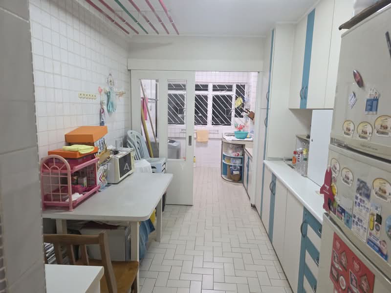 259 Yishun Street 22, 259 Yishun Street 22, Room Rental, 200 sqft, HDB Flat For Rent, by Tanny Quek, 500062592 - Kitchen - PropertyGuru.com.sg