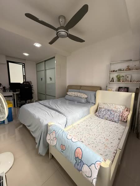 546C Segar Road HDB Flat For Sale at S$ 750,000 | PropertyGuru Singapore - Bedroom