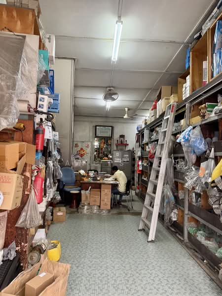 149 Sims Avenue, 149 Sims Avenue, 1,545 sqft, Shop / Shophouse For Sale, by Francis Poh, 500062609 - CommercialGuru.com.sg
