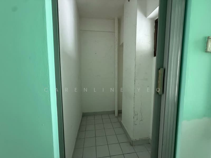 Orchid Park Condominium, 81 Yishun Street 81, 3 Bedrooms, 1,249 sqft, Condominium For Rent, by Carenline Yeo, 500062610 - Interior - PropertyGuru.com.sg