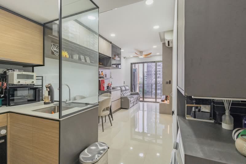 Midwood Condominium For Sale at S$ 1,399,000 | PropertyGuru Singapore - Kitchen