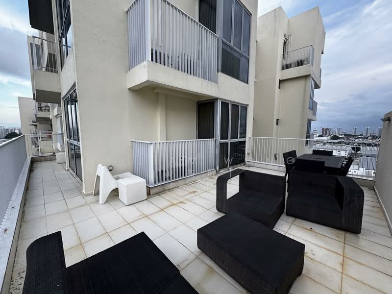 Bedok Residences, 26 Bedok North Drive, 1 Bedroom, 980 sqft, Condominium For Rent, by William Wong (黃杰胜), 500062621 - Balcony - PropertyGuru.com.sg