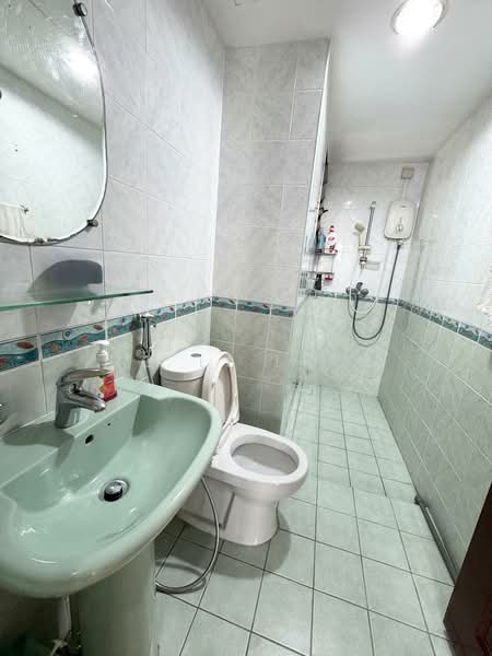 146 Lorong 2 Toa Payoh HDB Flat For Sale at S$ 970,000 | PropertyGuru Singapore