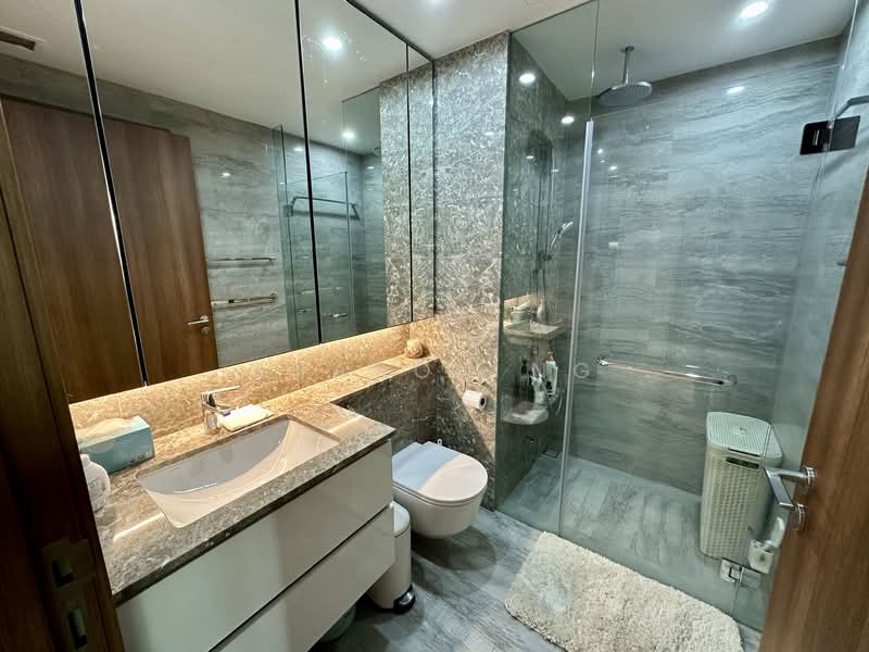 Fourth Avenue Residences Condominium For Sale at S$ 1,380,000 | PropertyGuru Singapore - Bathroom