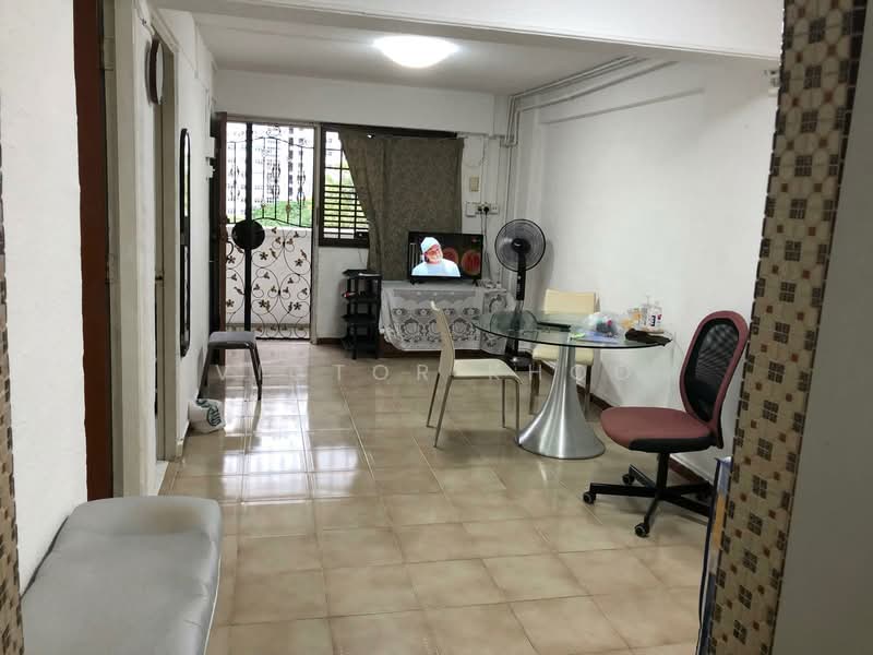 16 Upper Boon Keng Road HDB Flat For Sale at S$ 448,888 | PropertyGuru Singapore - Living Room