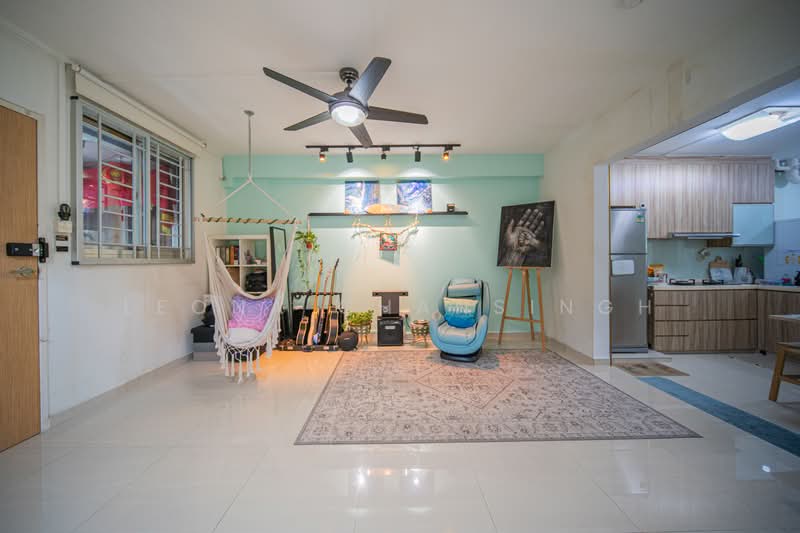 439 Fajar Road HDB Flat For Sale at S$ 538,000 | PropertyGuru Singapore - Living Room