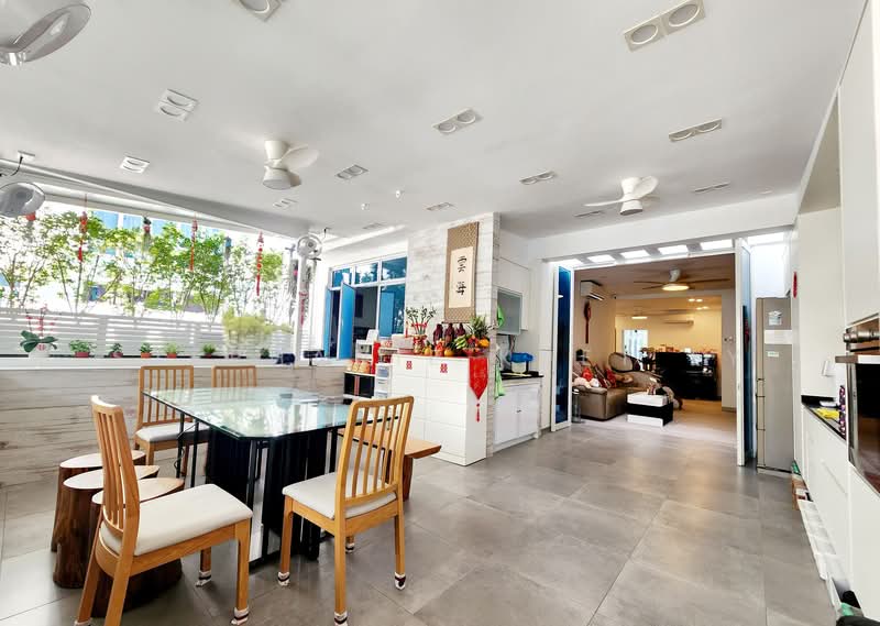 Casa Pasir Ris Condominium For Sale at S$ 2,000,000 | PropertyGuru Singapore