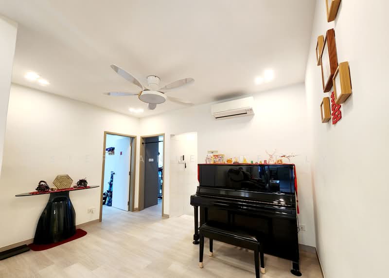 Casa Pasir Ris Condominium For Sale at S$ 2,000,000 | PropertyGuru Singapore - Living Room