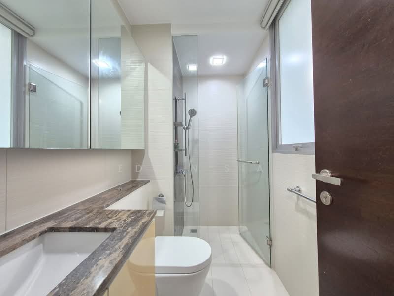 The Scala @ Lorong Chuan, 120 Serangoon Avenue 3, 4 Bedrooms, 1,367 sqft, Condominium For Rent, by Edwin Sia, 500062649 - Bathroom - PropertyGuru.com.sg