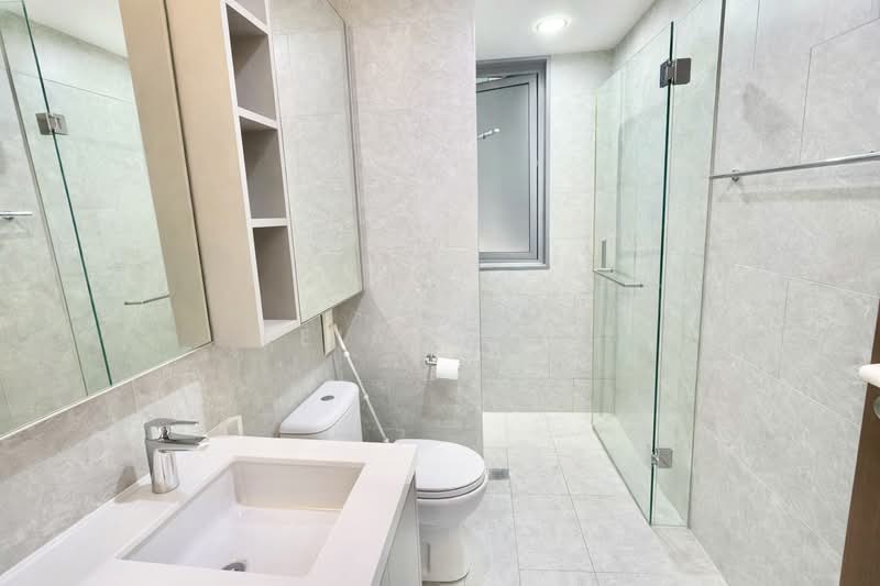 The Visionaire Executive Condominium For Sale at S$ 1,899,999 | PropertyGuru Singapore - Common Bath