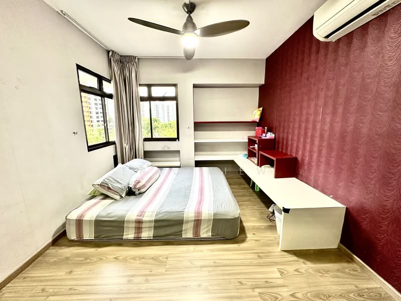 513 Jelapang Road HDB Flat For Sale at S$ 980,000 | PropertyGuru Singapore - Bedroom