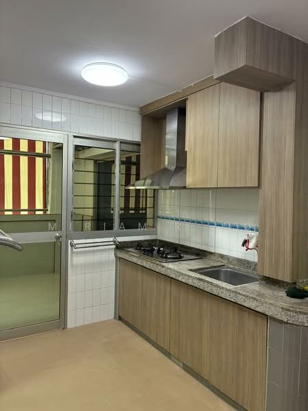 974 Jurong West Street 93, 974 Jurong West Street 93, 4 Bedrooms, 1,571 sqft, HDB Flat For Rent, by Miriam R. Ng, 500062690 - Kitchen View 2 - PropertyGuru.com.sg