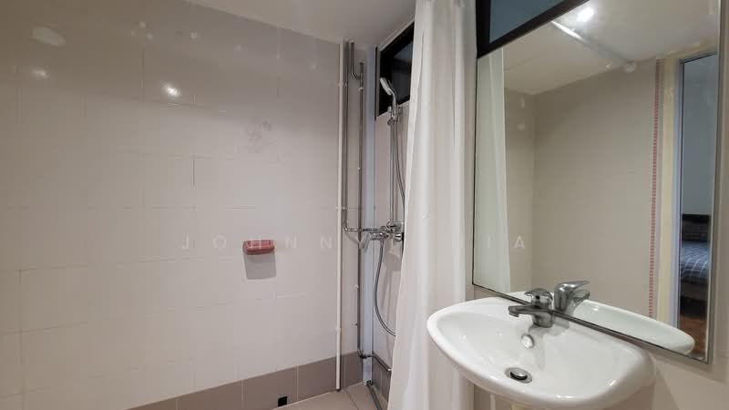 Chancery Court, 36A Dunearn Road, 3 Bedrooms, 2,034 sqft, Condominium For Rent, by Johnny Chia, 500062692 - Bathroom - PropertyGuru.com.sg
