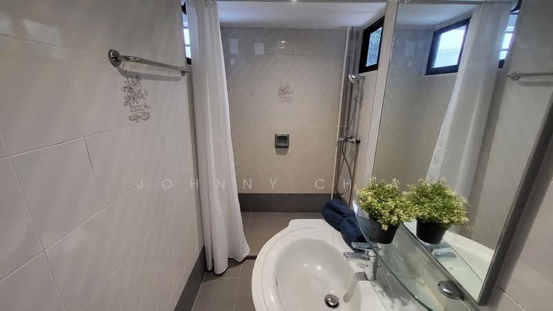 Chancery Court, 36A Dunearn Road, 3 Bedrooms, 2,034 sqft, Condominium For Rent, by Johnny Chia, 500062692 - Bathroom - PropertyGuru.com.sg