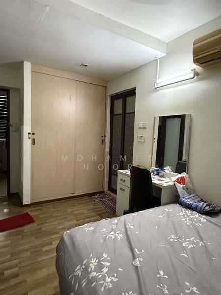 633 Jurong West Street 65 HDB Flat For Sale at S$ 680,000 | PropertyGuru Singapore - Bedroom