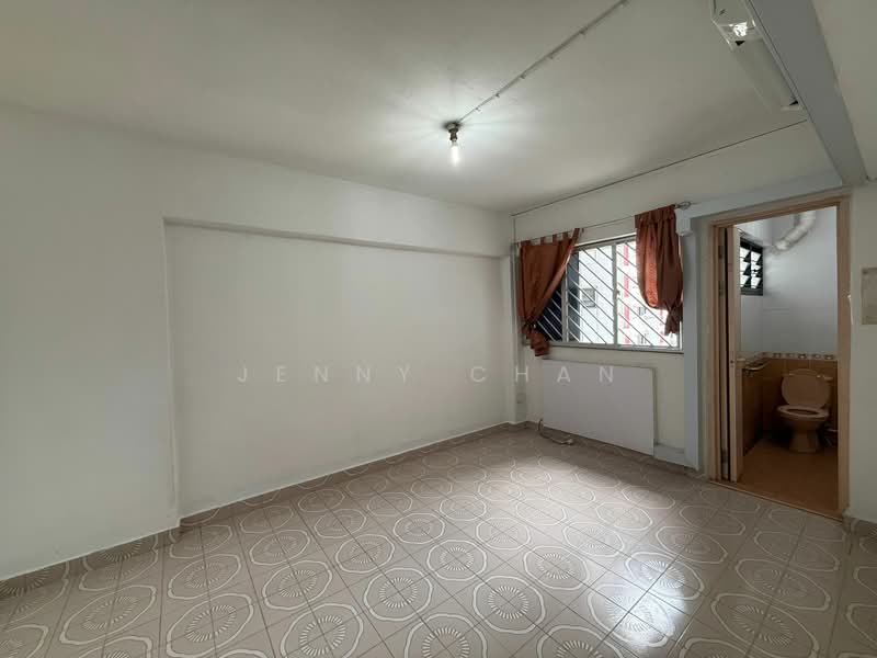 612 Clementi West Street 1, 612 Clementi West Street 1, 2 Bedrooms, 796 sqft, HDB Flat For Sale, by Jenny Chan, 500062698 - Master Room - PropertyGuru.com.sg