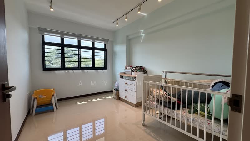 509C Yishun Avenue 4 HDB Flat For Sale at S$ 820,000 | PropertyGuru Singapore - Bedroom