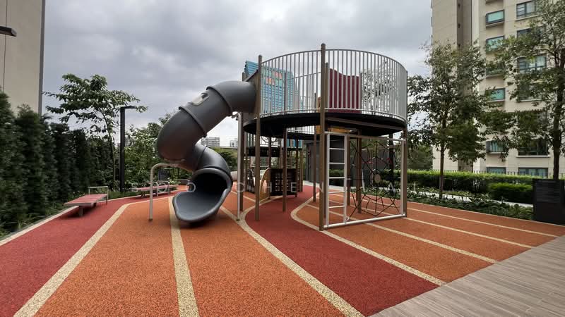 Tembusu Grand Condominium For Sale at S$ 2,300,000 | PropertyGuru Singapore