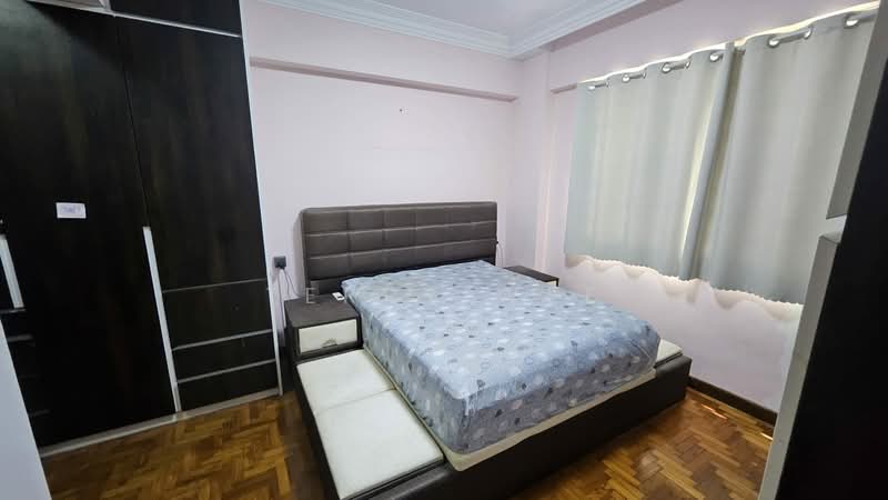 Castle Green Condominium For Sale at S$ 1,700,000 | PropertyGuru Singapore - Bedroom