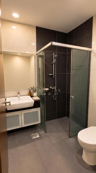 Suites at Bukit Timah, 68 Jalan Jurong Kechil, Clementi Park / Upper Bukit Timah, 2 Bedrooms, 517 sqft, Condominium For Sale, by Kavin Kuah, 500062710 - Bathroom - PropertyGuru.com.sg