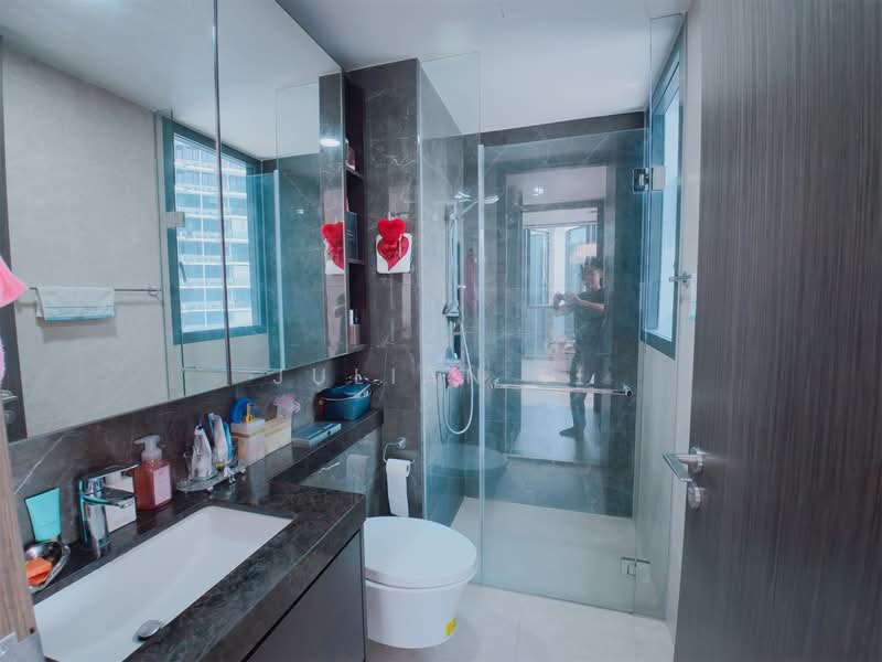 Parc Clematis Condominium For Sale at S$ 4,000,000 | PropertyGuru Singapore - Bathroom