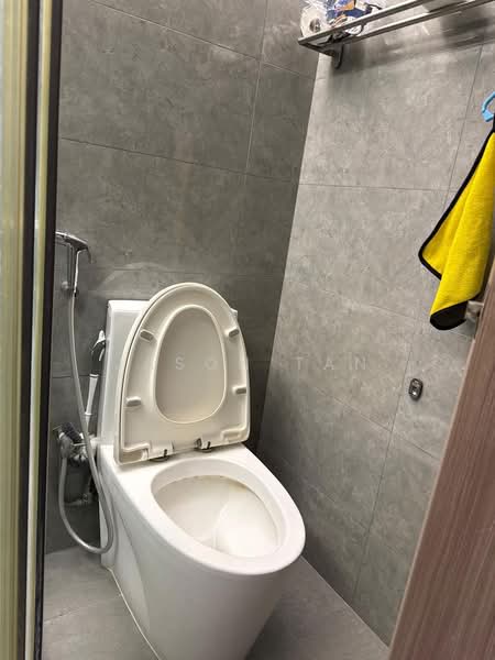 986B Buangkok Crescent, 986B Buangkok Crescent, 2 Bedrooms, 721 sqft, HDB Flat For Rent, by Jason Tan, 500062741 - Bathroom - PropertyGuru.com.sg