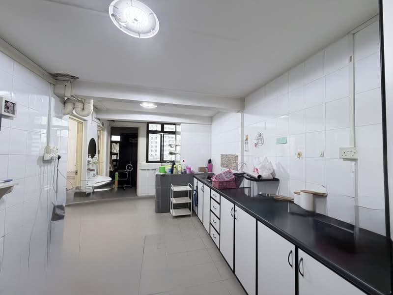 128 Lorong 1 Toa Payoh, 128 Lorong 1 Toa Payoh, 2 Bedrooms, 721 sqft, HDB Flat For Sale, by Agnes Teng, 500062743 - Kitchen - PropertyGuru.com.sg