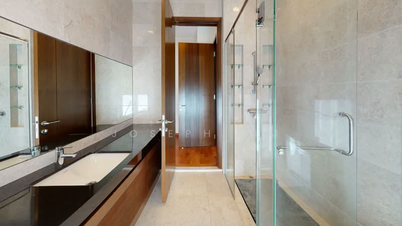 Bungalows at Caldecott, Thomson Road, 7 Bedrooms, 6,100 sqft, Bungalow House For Rent, by Joseph Lim, 500062746 - Bathroom - PropertyGuru.com.sg