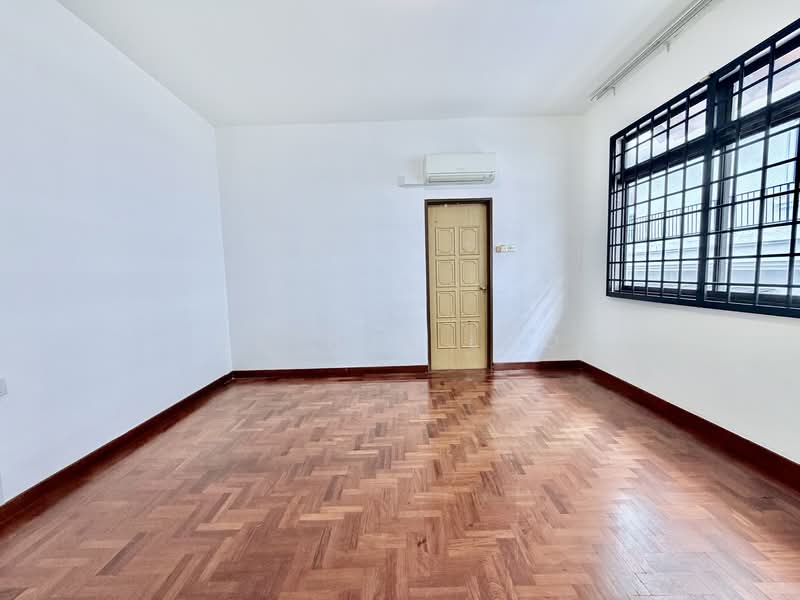 Kembangan Estate Bungalow Detached House For Sale at S$ 7,800,000 | PropertyGuru Singapore - Interior
